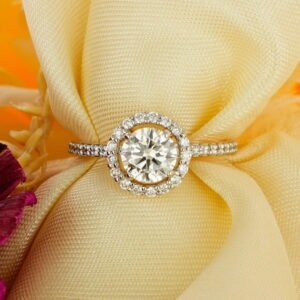 Round Halo Pave